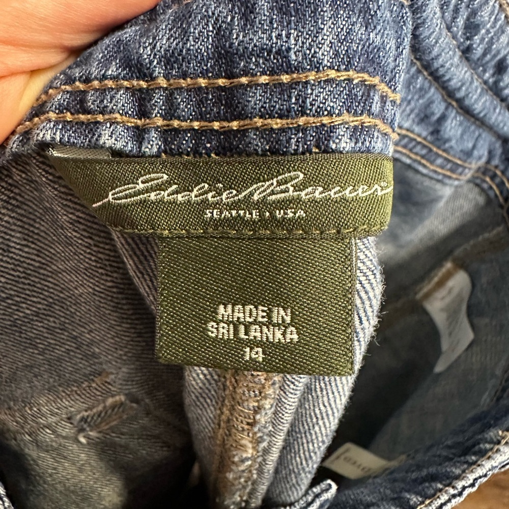 Eddie Bauer Women's Denim Jean Shorts - Picture 8 of 8